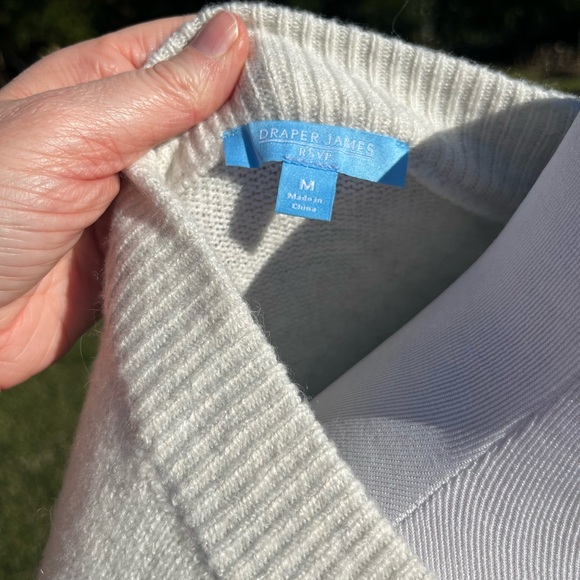 Gray embellished sweater - Picture 2 of 3